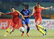 开云体育在线-中国女足球员备战赛事，以顽强拼搏赢得尊重