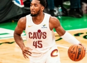 开云体育在线-米切尔坚韧不拔，率球队战胜强敌的简单介绍