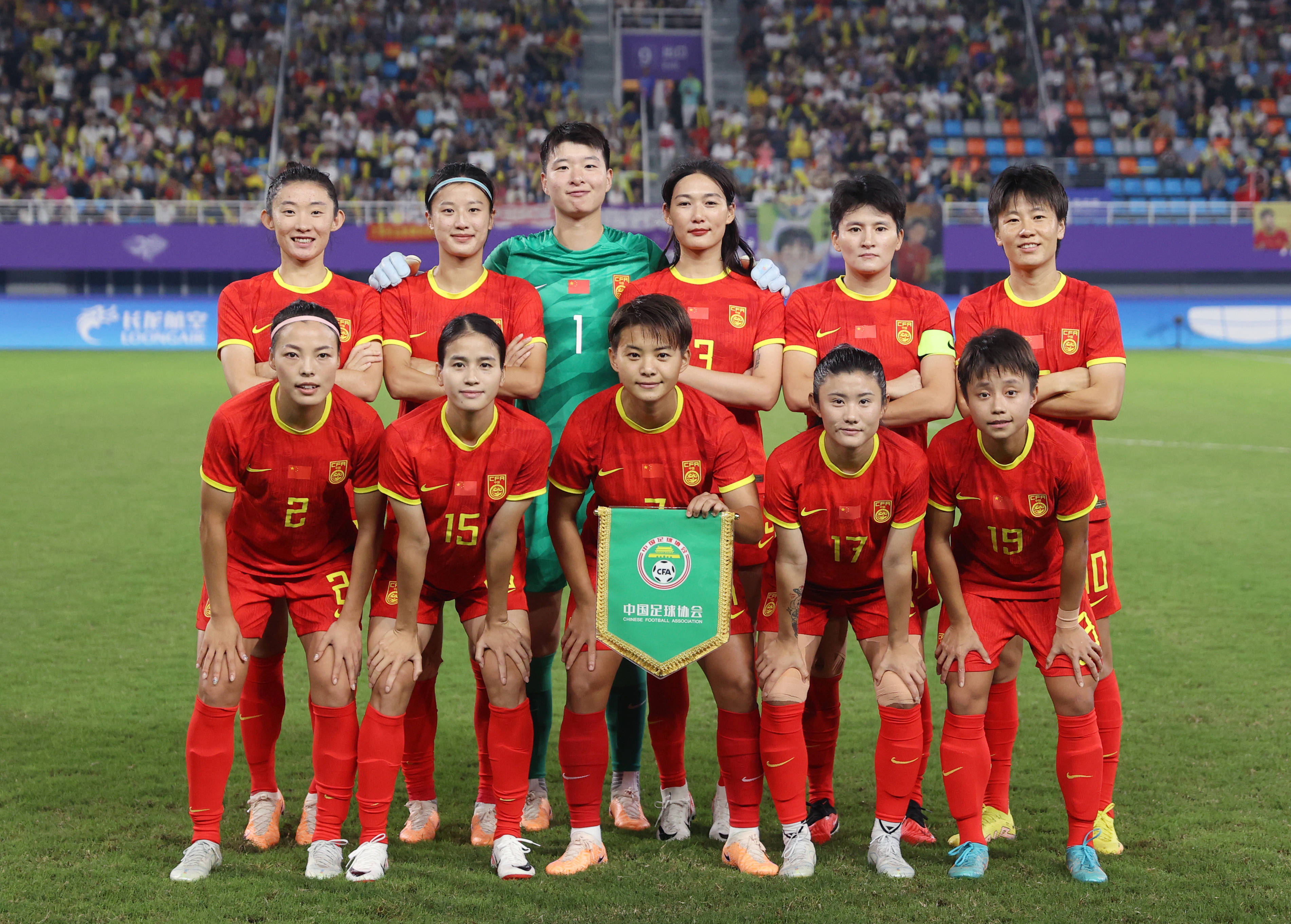 国际赛事：中国女足队员闪耀赛场争夺国际女足桂冠的简单介绍