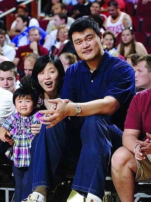 包含NBA明星共同承担全球慈善事业责任的词条