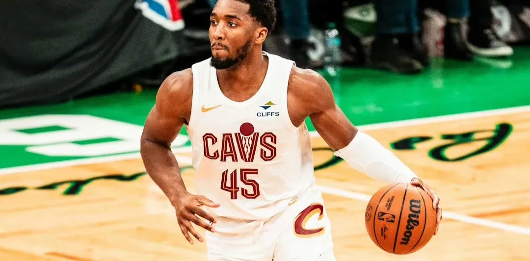 米切尔坚韧不拔，率球队战胜强敌的简单介绍