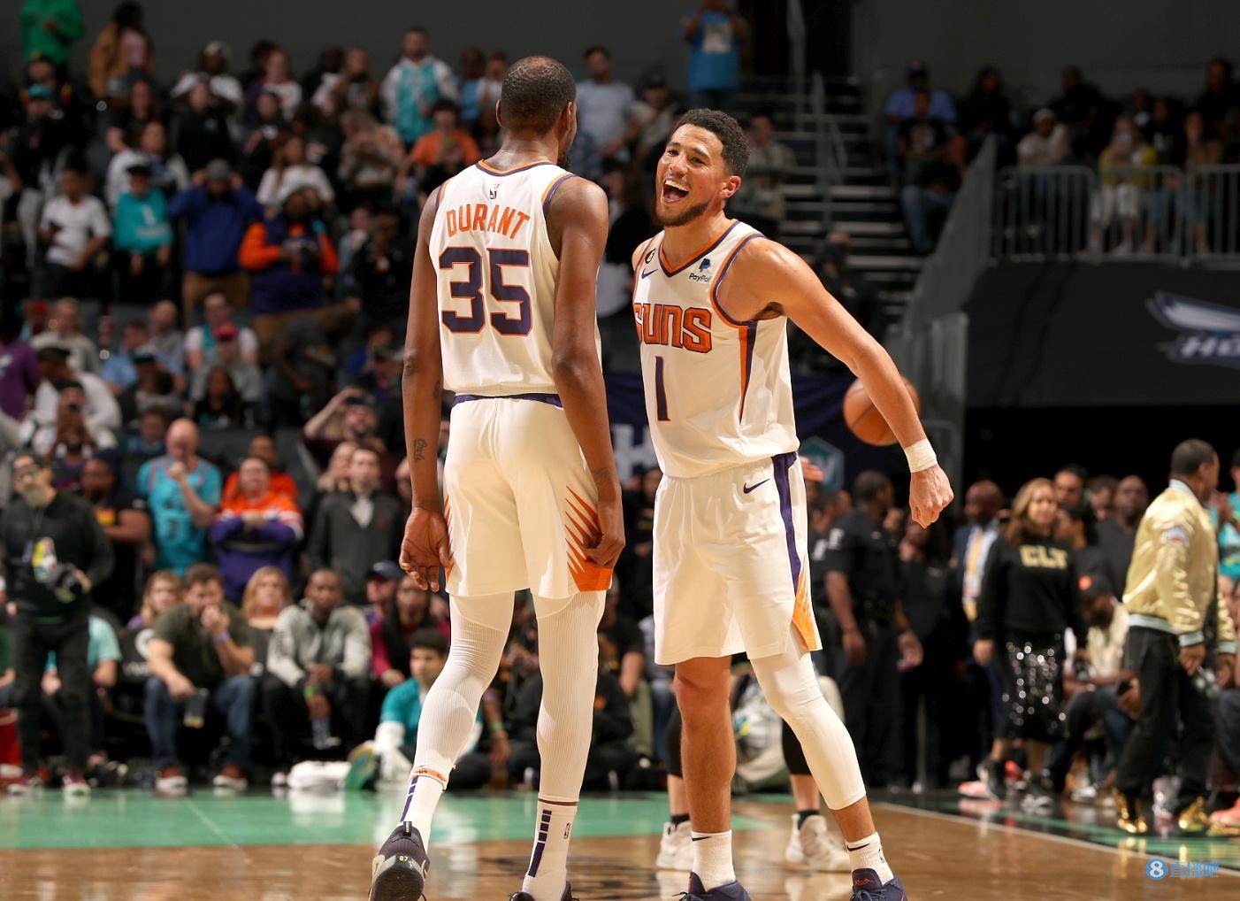 布克精准三分助热火取胜，球队气势如虹的简单介绍