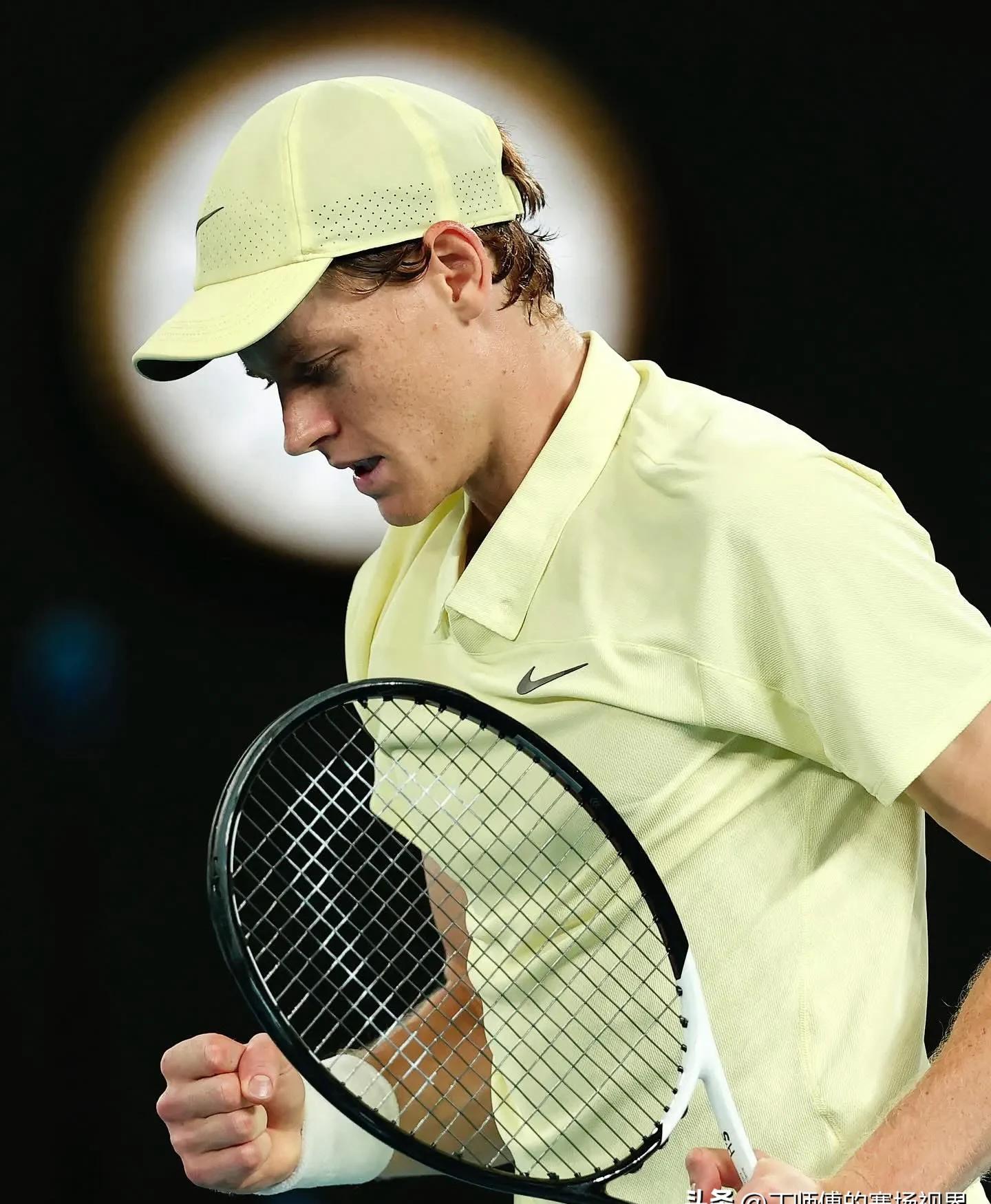 包含戴维斯杯完胜澳网，阿尔卡拉斯惊艳四座的词条